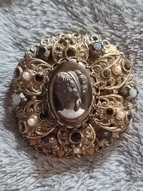 Victorian revival WestGermanyGold-Tone Cameo Brooch with Black and Pearl Accents